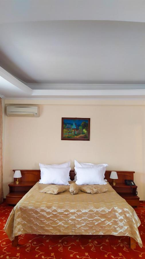 Hotel Mara Baia Mare Exterior photo