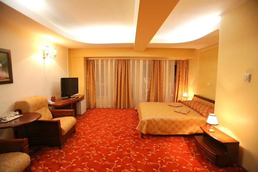 Hotel Mara Baia Mare Exterior photo
